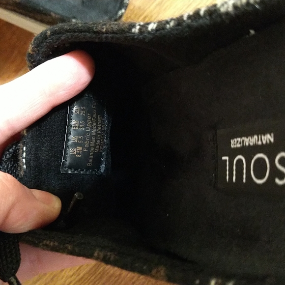 Naturalizer SOUL Mules - Picture 5 of 6